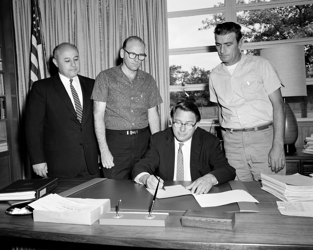 DR ABE SILVERSTEIN WITH UNION OFFICIALS