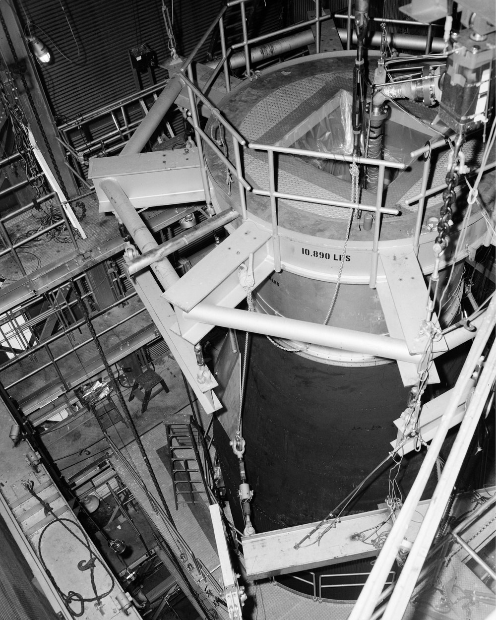 INSTRUMENTATION CENTAUR STANDARD SHROUD TEST - B-3 TEST FACILITY AT NASA PLUM BROOK STATION