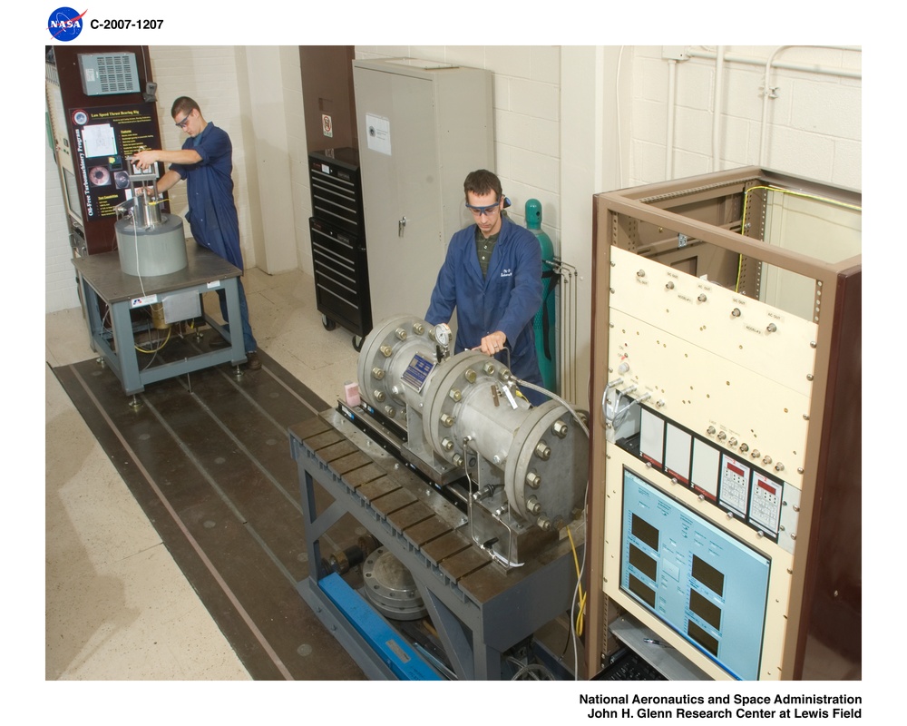 DVIDS Images OilFree HighTemperature, LowSpeed Thrust Bearing Test Rig and HighPressure