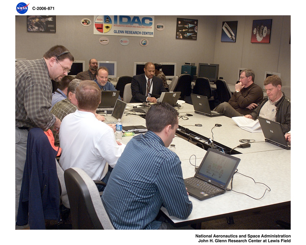 CEV Smart Buyer Service Module Team participating in one of the daily integrated sessions in the Glenn Integrated Design and Analysis Center.
