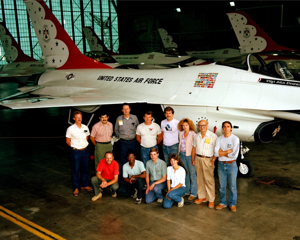 HANGAR GROUP IN FRONT OF U.S. AIR FORCE THUNDERBIRD