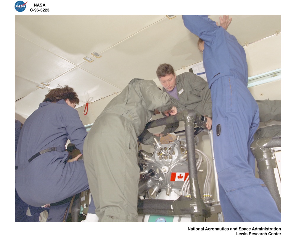 DC-9 AIRPLANE FLIGHT WEEK OF JULY 8 1996