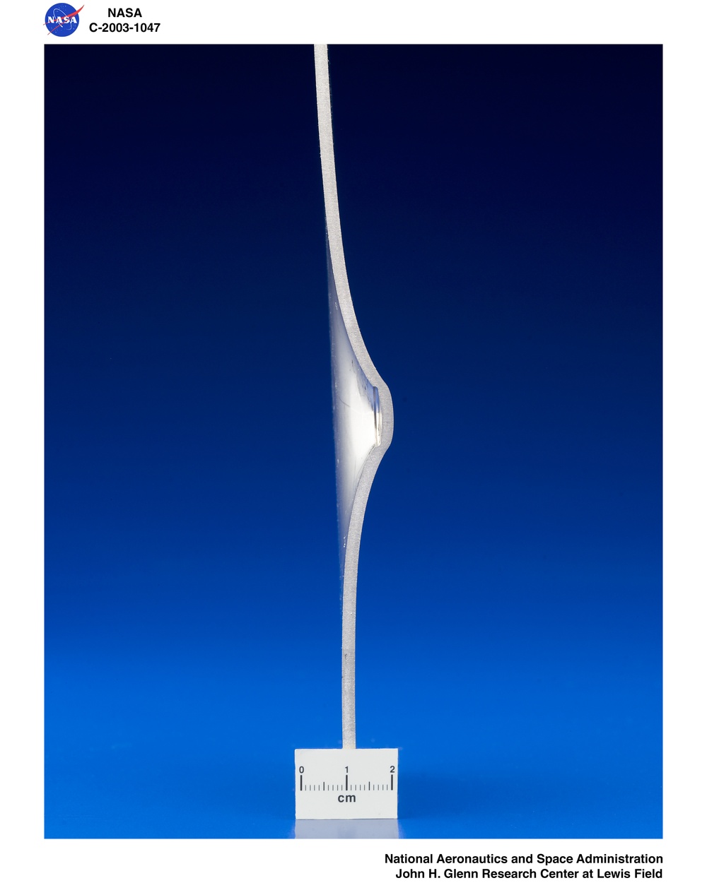 BALLISTIC IMPACT OF MONOLYTHIC AND COMPOSITE PLATES