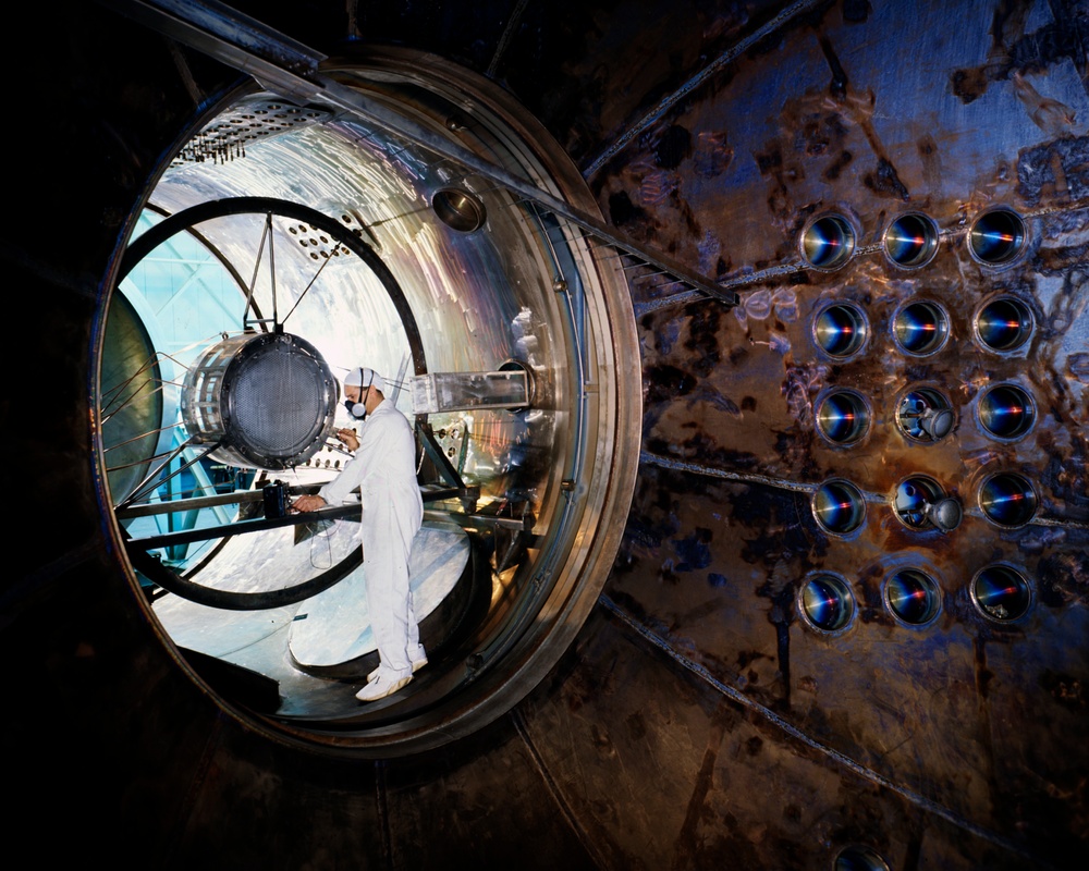 DVIDS Images ION ENGINE IN THE ELECTRIC PROPULSION LABORATORY EPL