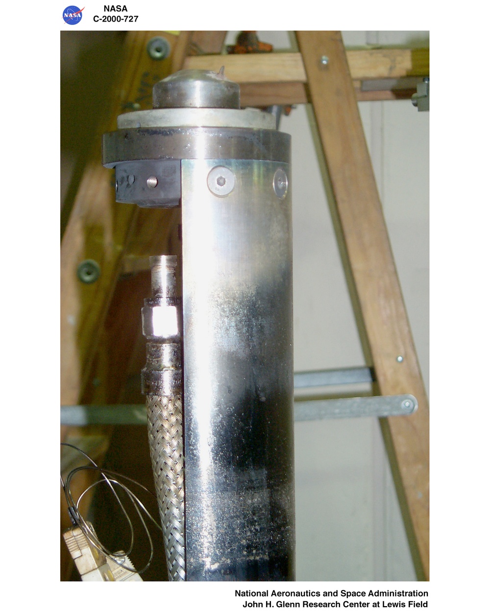 OPTICALLY ACCESSIBLE LAB BURNER