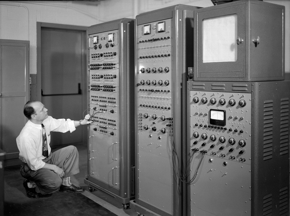 GEDA GOODYEAR ELECTRONIC ANALYTIC COMPUTER - F S AND CONTROLS