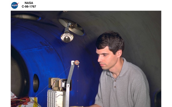 PPT PULSED PLASMA THRUSTER TEST