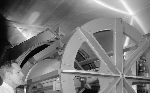 TF-30 BLOCKAGE MODEL IN THE 10X10 FOOT WIND TUNNEL