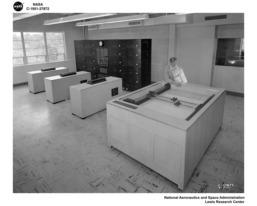 DIFFERENTIAL ANALYZER BUILT UNDER MERGLER IN INSTRUMENT RESEARCH