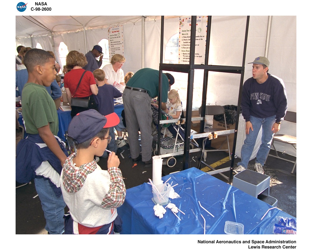 1998 LEWIS RESEARCH CENTER OPEN HOUSE