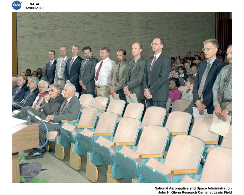 NASA 2000 HONOR AWARDS CEREMONY OIL FREE TURBO MACHINERY TEAM