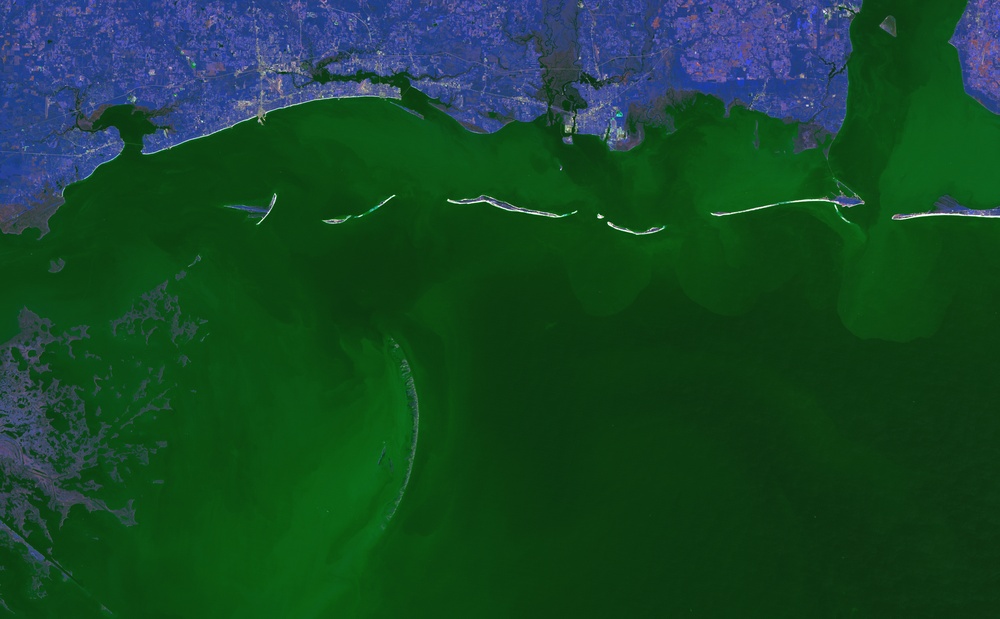 Hurricane Katrina Erodes the U.S. Gulf Coast: Natural Hazards