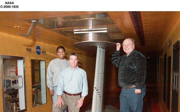 ERJ-170 HAMILTON SUNSTRAND IN THE ICING RESEARCH TUNNEL IRT