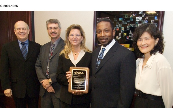 NASA Glenn Research Center Director recognizes the American Institute of Aeronautics and Astronautics (AIAA) award presented to the center