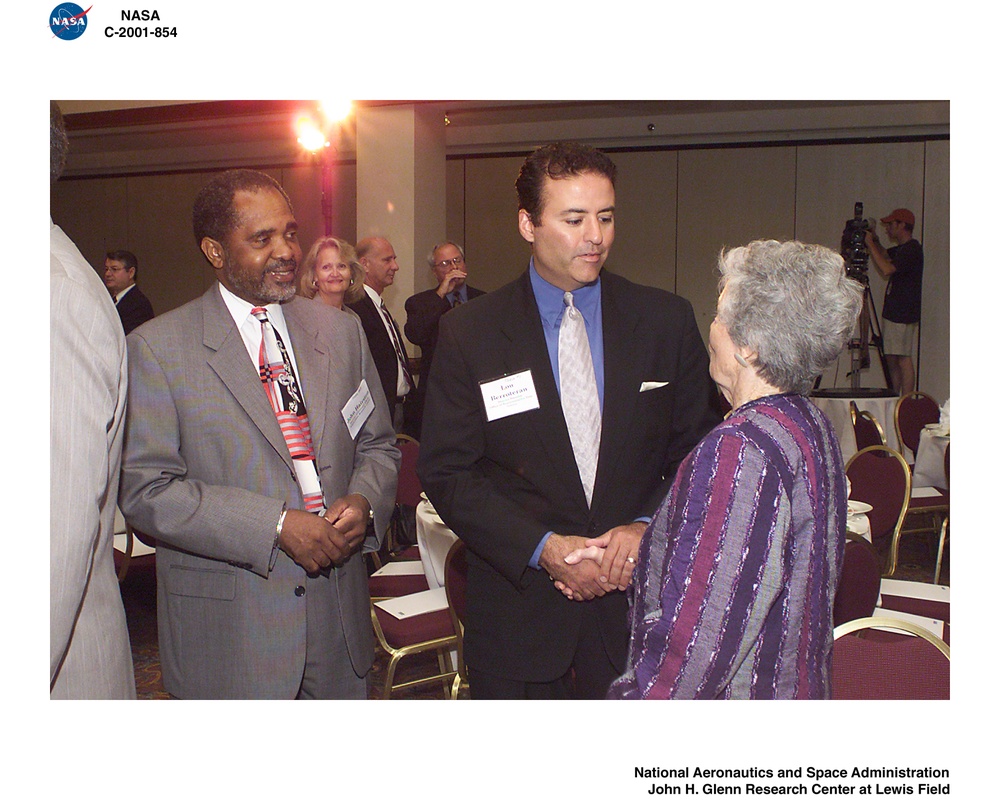 JOHN HAIRSTON - LOUIS BERROTERAN - ANNIE GLENN DURING THE GREATER CLEVELAND GROWTH ASSOCIATION MEETING