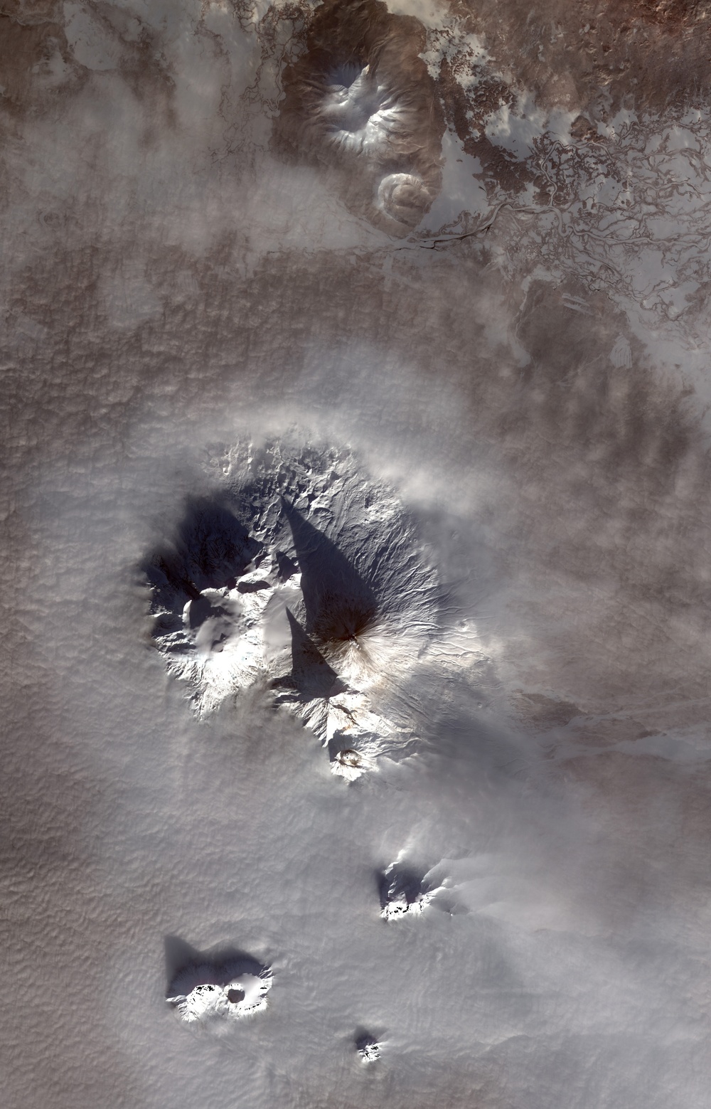Volcanic Eruptions on the Kamchatkan Peninsula: Natural Hazards