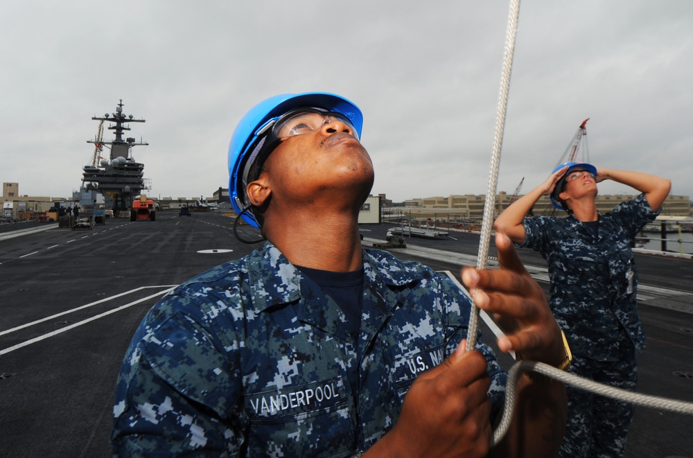 George HW Bush undergoes planned incremental availability