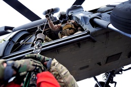 SERE specialist helps train during Pacific Thunder 2012