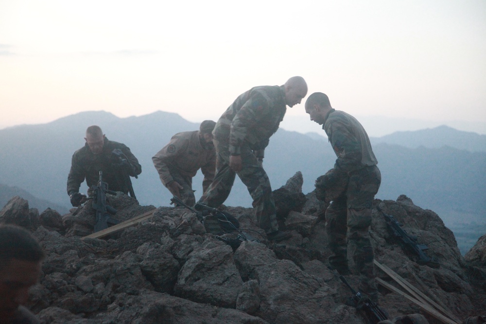 Soldiers provide overwatch