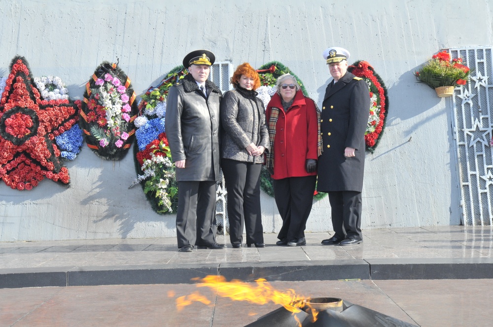 CNO visits Russian navy's northern fleet