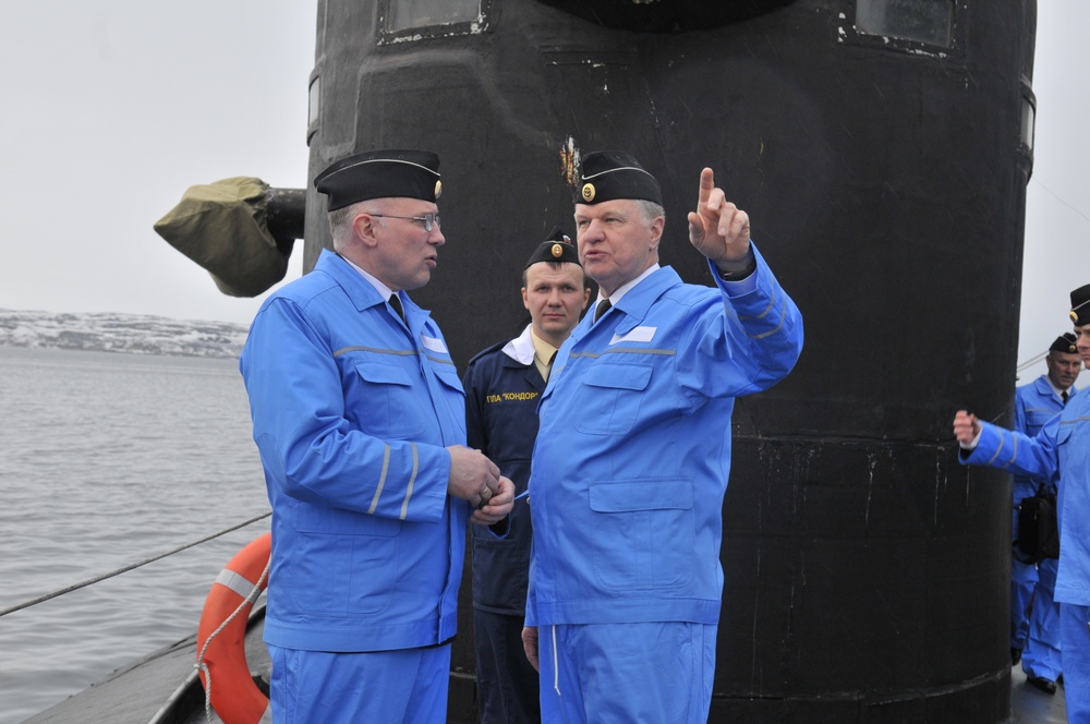 CNO visits Russian navy's northern fleet