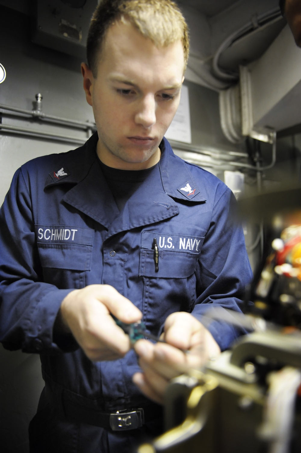 Performing maintenance on SPQ-9 radar