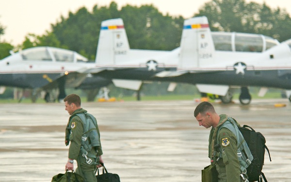 T-6s depart Randolph