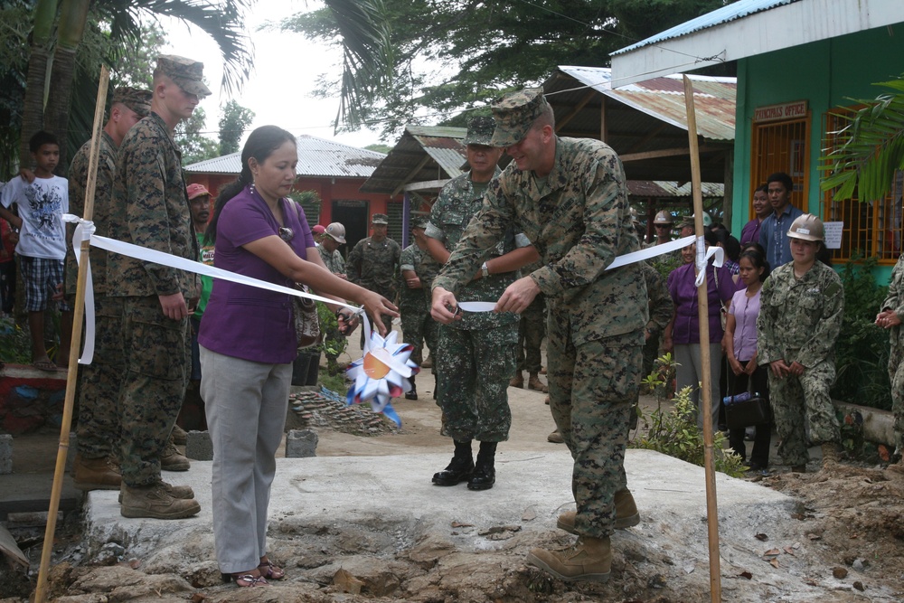 U.S. and Philippine Forces Wrap-up PHIBLEX With Closing Ceremony
