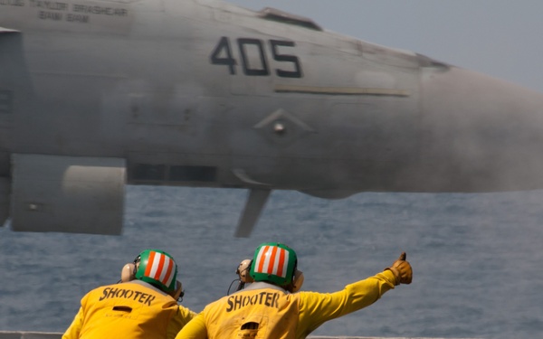 F/A-18 Super Hornet launch