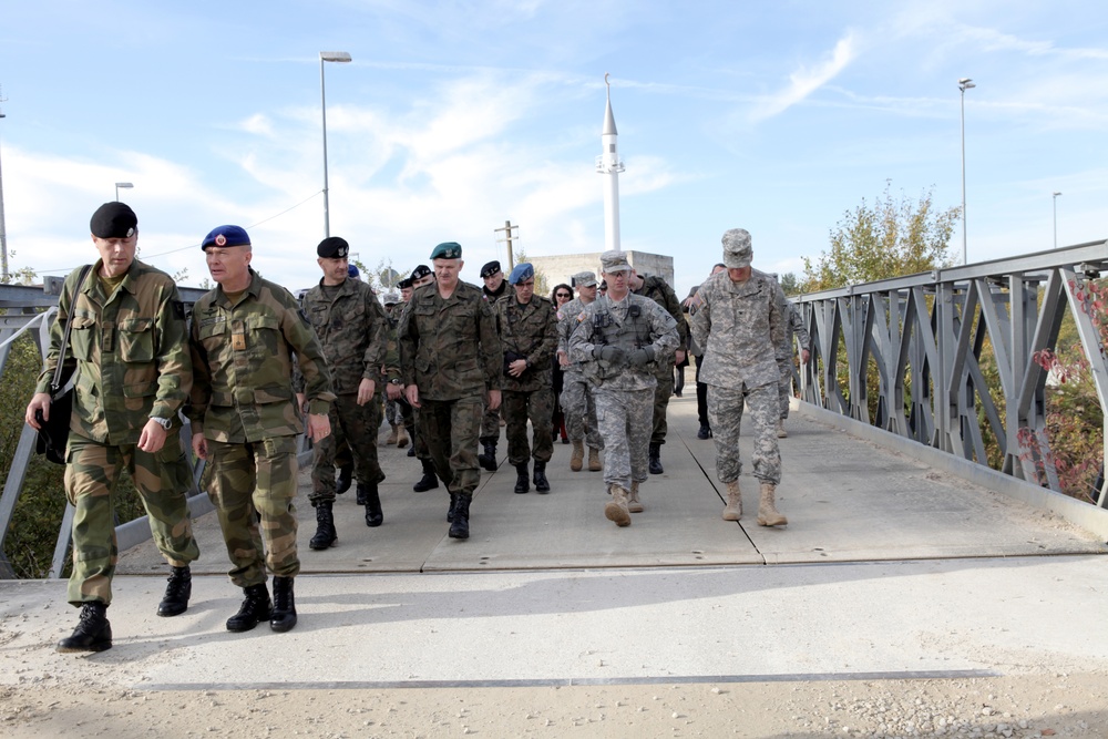 Multinational military leaders visit Joint Multinational Readiness Center, observe Saber Junction 2012 exercise