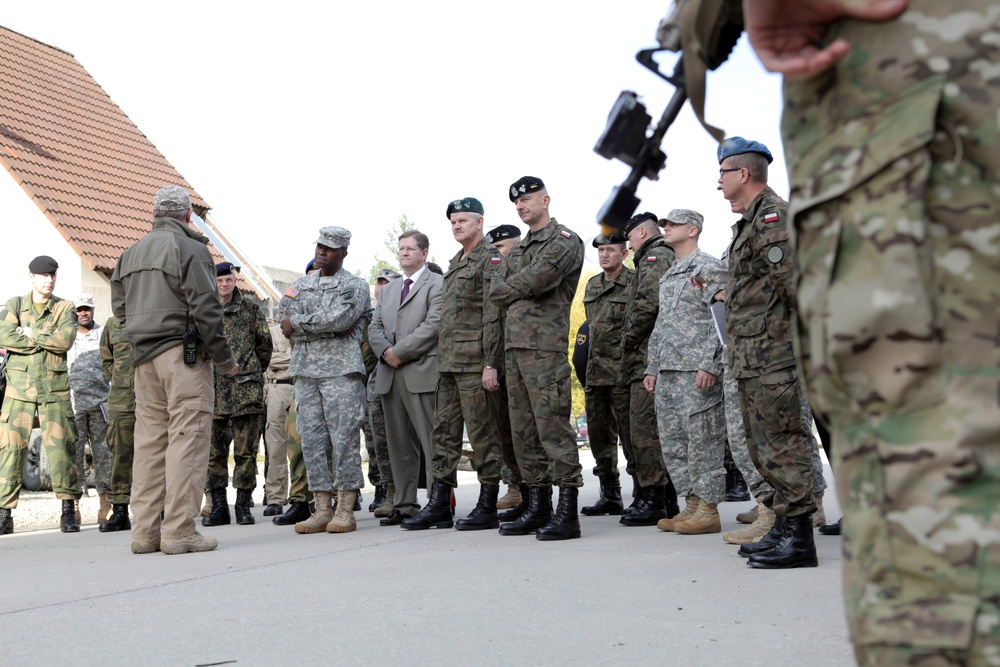 Multinational military leaders visit Joint Multinational Readiness Center, observe Saber Junction 2012 exercise