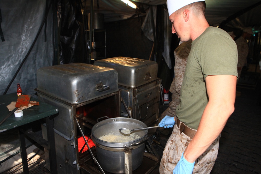 Food Service Company competes for best in the Corps