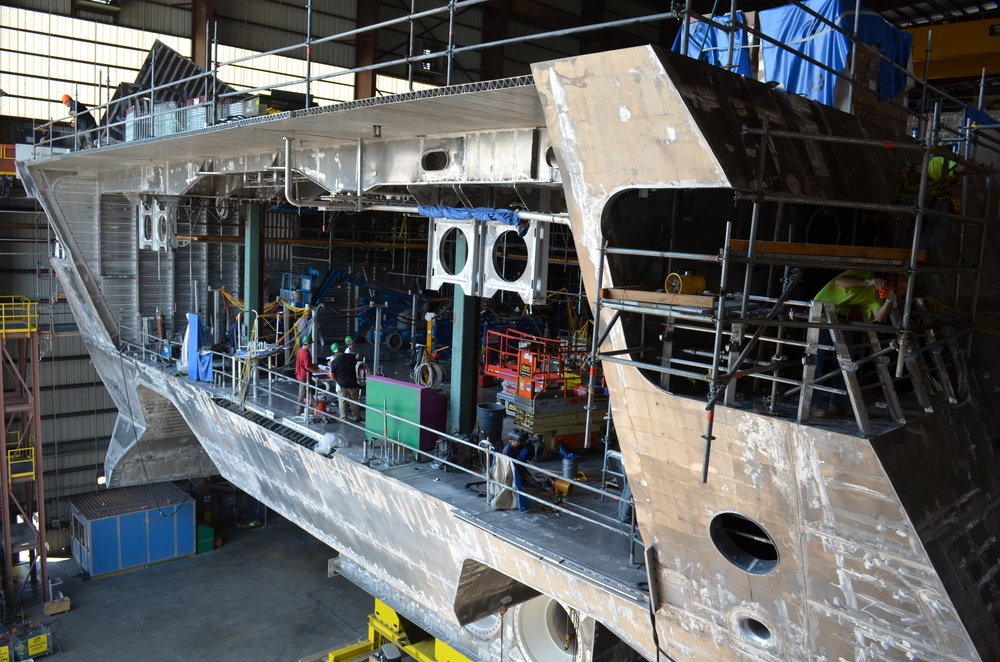 CNO visits Mobile facility to review littoral combat ship construction