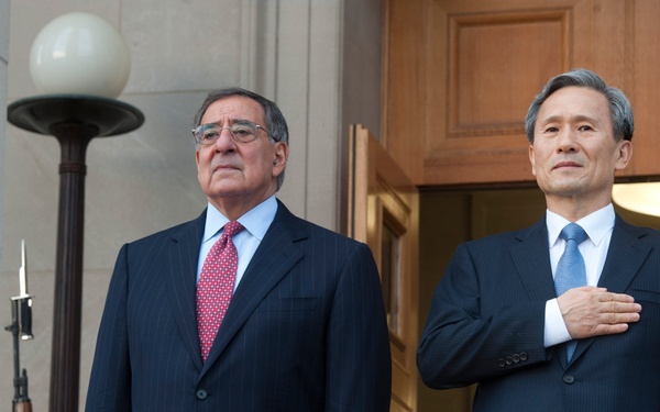 Secretary of defense meets with South Korean defense minister