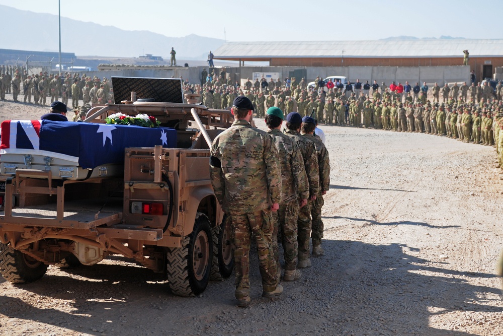 Australian soldiers honor fallen in Afghanistan