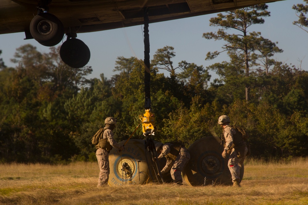 Combat Logistics Battalion 26 conducts helicopter suspension training