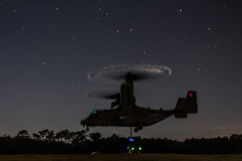 Combat Logistics Battalion 26 conducts helicopter suspension training