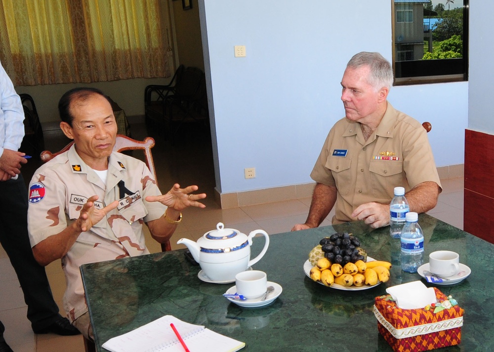 US meet with Royal Cambodian Navy