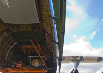 Russian cargo plane visits Miramar