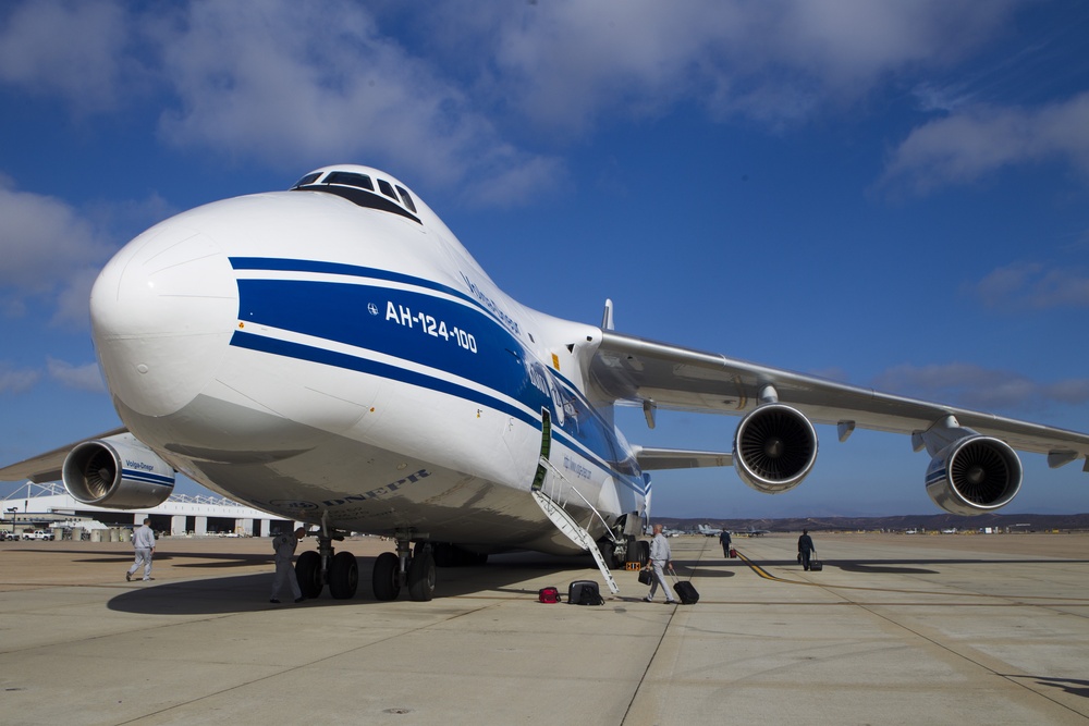 Russian cargo plane visits Miramar