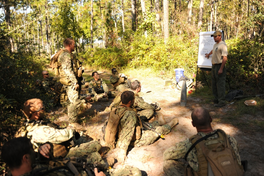 First females to attend Riverine Combat Skills Course