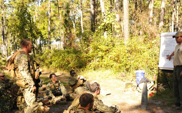 First females to attend Riverine Combat Skills Course