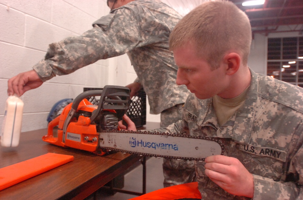 Norfolk-based Virginia Guard soldiers prepare for possible Hurricane Sandy operations