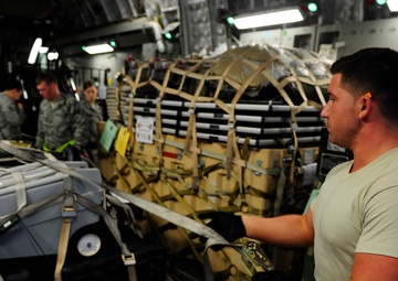Air mobility contingency response force mobilizes ahead of Hurricane Sandy