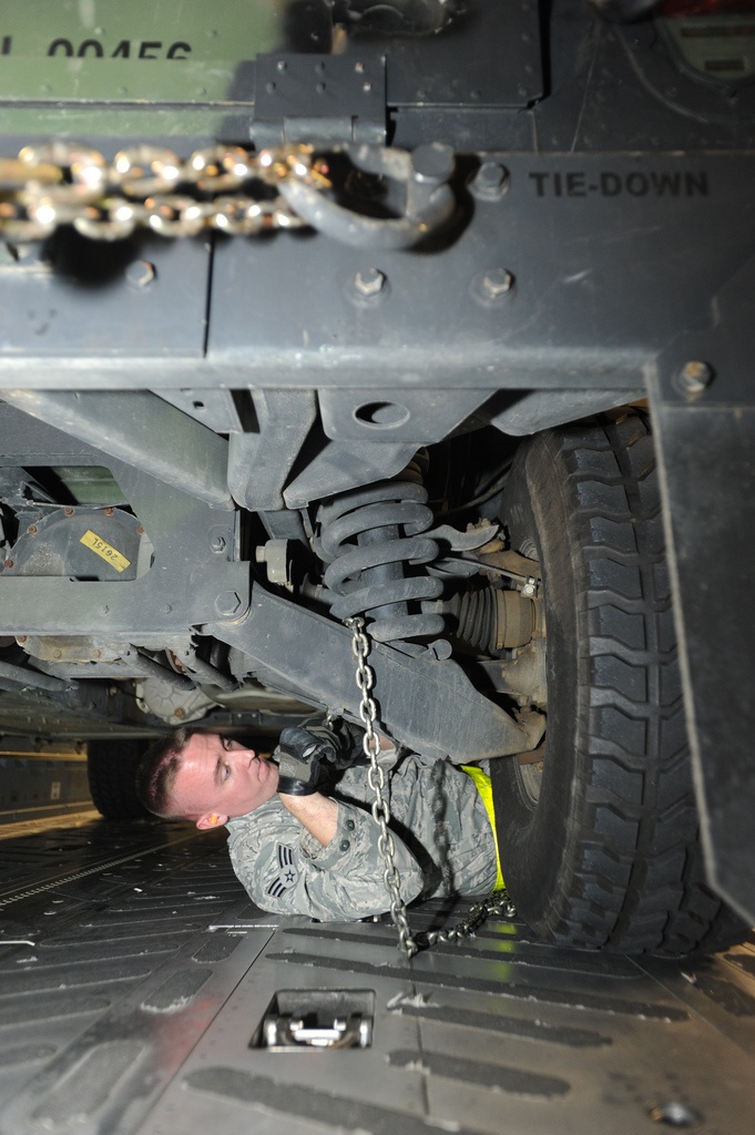 JB MDL prepares for Hurricane Sandy