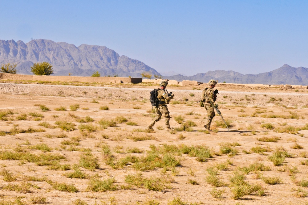 Charlie Company 1-64 soldiers disrupt insurgent activity in Combined Task Force Arrowhead