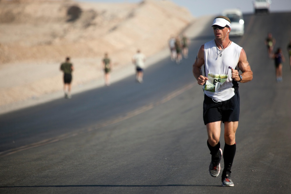 2012 Marine Corps Marathon Forward