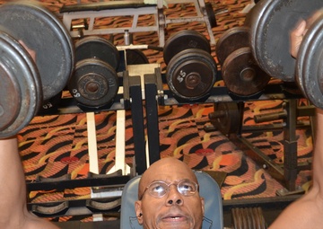 Super Natural Bodybuilding Fitness competitor