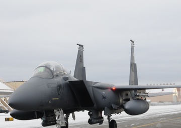 Buccaneers battle blizzard