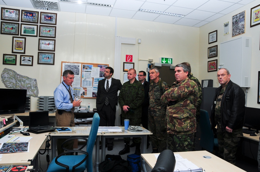 Visitors observe training at JMRC